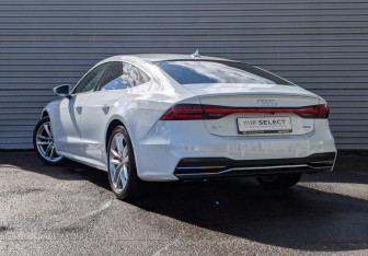 Подержанный автомобиль Audi A7 2021 года (7 фото)