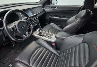 Подержанный автомобиль Kia Optima Sedan 2017 года (9 фото)