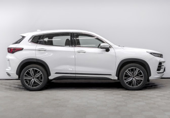 Подержанный автомобиль Exeed LX 2022 года (4 фото)