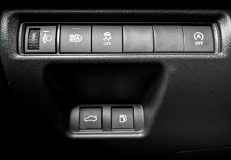 Подержанный автомобиль Toyota Camry Sedan 2024 года (29 фото)
