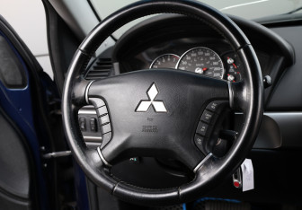 Подержанный автомобиль Mitsubishi Galant Sedan 2008 года (16 фото)