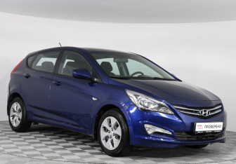 Подержанный автомобиль Hyundai Solaris Hatchback 2015 года (2 фото)
