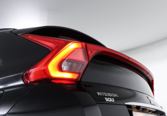 Подержанный автомобиль Mitsubishi Eclipse Cross 2018 года (22 фото)