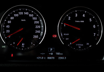 Подержанный автомобиль BMW X2 2019 года (11 фото)