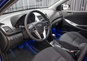 Подержанный автомобиль Hyundai Solaris Sedan 2013 года (15 фото)