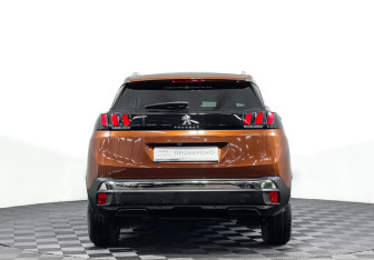Подержанный автомобиль Peugeot 3008 2017 года (6 фото)