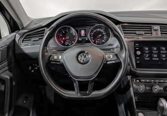 Подержанный автомобиль Volkswagen Tiguan 2019 года (22 фото)