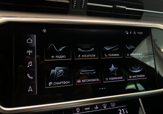 Подержанный автомобиль Audi A7 2021 года (22 фото)