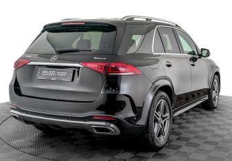 Подержанный автомобиль Mercedes-Benz GLE 2021 года (5 фото)