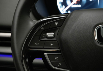 Подержанный автомобиль Changan CS95 2023 года (12 фото)