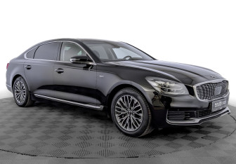 Подержанный автомобиль Kia K900 2022 года (3 фото)