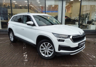 Подержанный автомобиль Skoda Kodiaq 2022 года (3 фото)