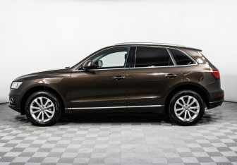 Подержанный автомобиль Audi Q5 2015 года (8 фото)