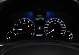 Подержанный автомобиль Lexus RX 2012 года (13 фото)