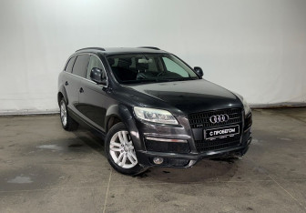 Подержанный автомобиль Audi Q7 2007 года (3 фото)