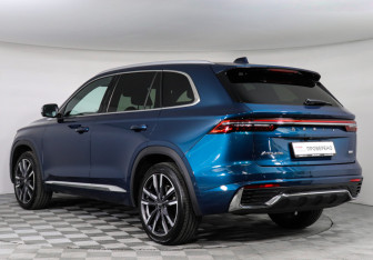 Подержанный автомобиль Geely Monjaro 2023 года (7 фото)