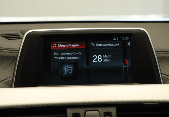 Подержанный автомобиль BMW X2 2019 года (16 фото)