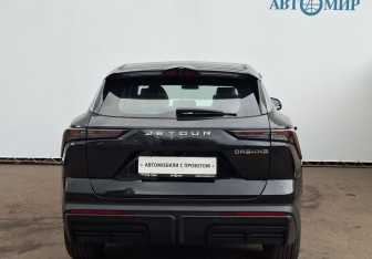 Подержанный автомобиль Jetour Dashing 2024 года (6 фото)
