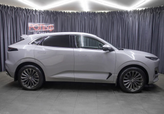 Подержанный автомобиль Changan UNI-K 2023 года (4 фото)