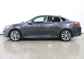 Подержанный автомобиль Kia Optima Sedan 2018 года (8 фото)