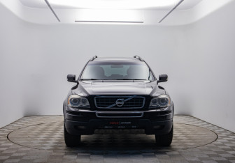 Подержанный автомобиль Volvo XC90 2010 года (2 фото)