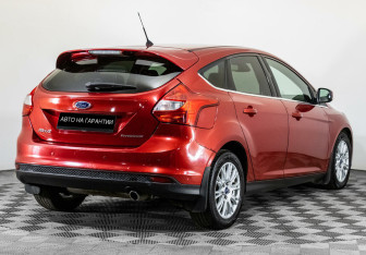 Подержанный автомобиль Ford Focus Hatchback 2014 года (5 фото)