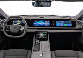 Новый Voyah Passion 2026 (10 фото)