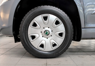 Подержанный автомобиль Skoda Yeti 2017 года (17 фото)