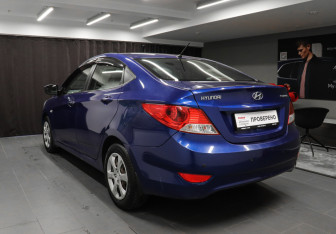 Подержанный автомобиль Hyundai Solaris Sedan 2014 года (6 фото)
