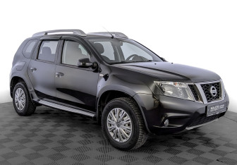 Подержанный автомобиль Nissan Terrano 2019 года (3 фото)