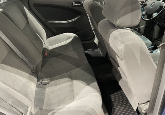 Подержанный автомобиль Chevrolet Lacetti Hatchback 2006 года (11 фото)