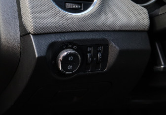 Подержанный автомобиль Chevrolet Cruze Sedan 2014 года (12 фото)