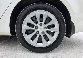 Подержанный автомобиль Kia Cerato Sedan 2018 года (20 фото)