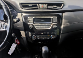 Подержанный автомобиль Nissan Qashqai 2020 года (15 фото)