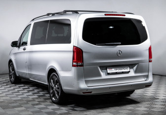 Подержанный автомобиль Mercedes-Benz Vito 2018 года (7 фото)