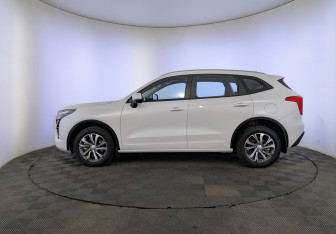 Подержанный автомобиль Haval Jolion 2023 года (8 фото)