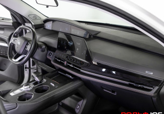 Подержанный автомобиль Changan UNI-K 2023 года (7 фото)