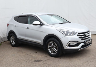Подержанный автомобиль Hyundai Santa Fe 2015 года (3 фото)