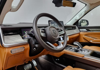 Подержанный автомобиль Tank 500 2023 года (15 фото)