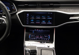 Подержанный автомобиль Audi A6 Sedan 2018 года (22 фото)