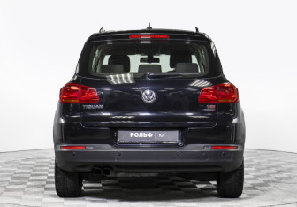 Подержанный автомобиль Volkswagen Tiguan 2013 года (6 фото)