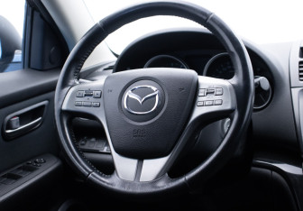 Подержанный автомобиль Mazda 6 Wagon 2008 года (15 фото)
