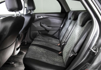 Подержанный автомобиль Ford Focus Wagon 2017 года (13 фото)