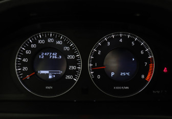 Подержанный автомобиль Volvo S80 2008 года (7 фото)