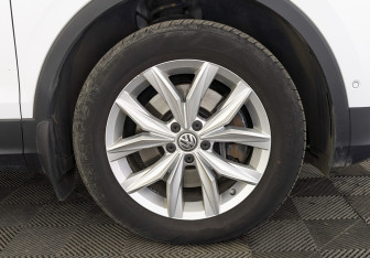Подержанный автомобиль Volkswagen Tiguan 2017 года (12 фото)