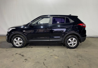 Подержанный автомобиль Hyundai Creta 2017 года (8 фото)