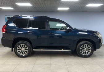 Подержанный автомобиль Toyota Land Cruiser Prado 2020 года (4 фото)
