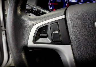 Подержанный автомобиль Hyundai Solaris Sedan 2013 года (25 фото)