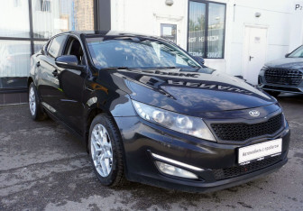 Подержанный автомобиль Kia Optima Sedan 2011 года (3 фото)
