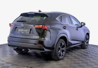 Подержанный автомобиль Lexus NX 2017 года (5 фото)
